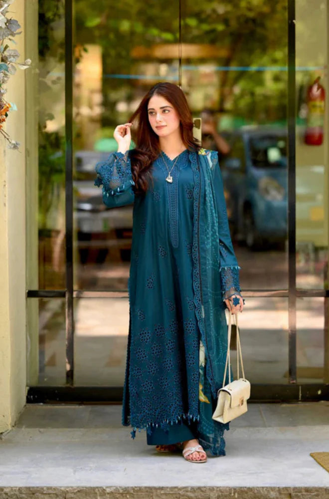 Heavy Chikenkari Embroidered Dhanak 3-Piece Suit